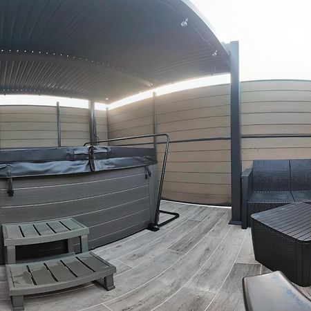 La Kaz Rhumantique Sauna And Spa Privatif Ла-Ривьер-Сен-Совёр Экстерьер фото