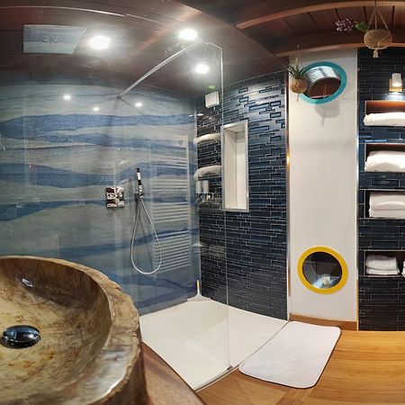 La Kaz Rhumantique Sauna And Spa Privatif Ла-Ривьер-Сен-Совёр Экстерьер фото