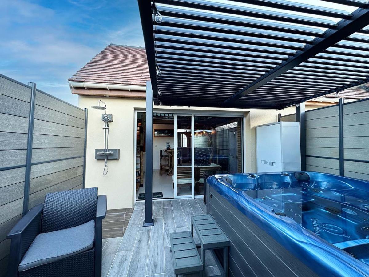 La Kaz Rhumantique Sauna And Spa Privatif Ла-Ривьер-Сен-Совёр Экстерьер фото