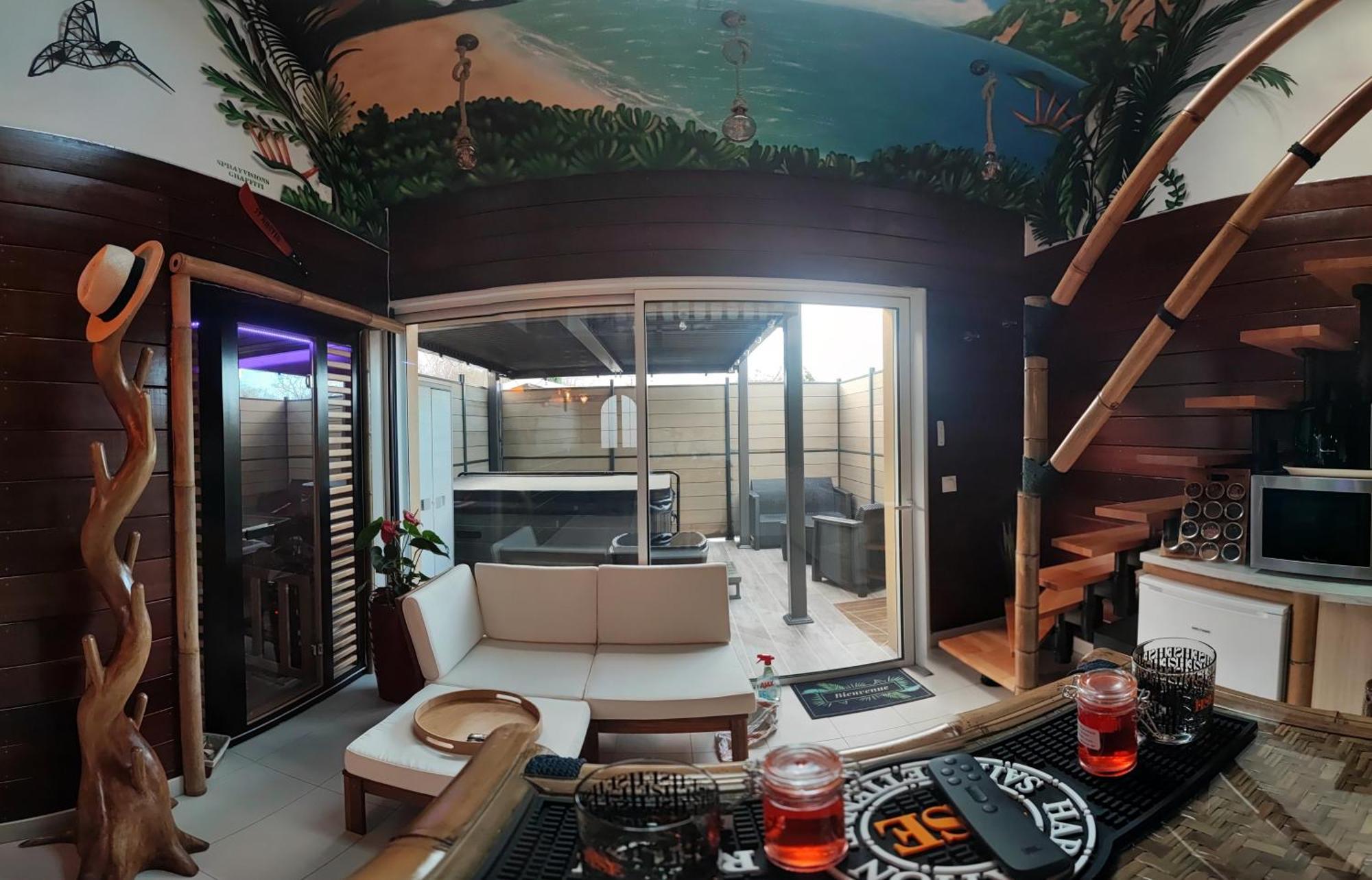 La Kaz Rhumantique Sauna And Spa Privatif Ла-Ривьер-Сен-Совёр Экстерьер фото