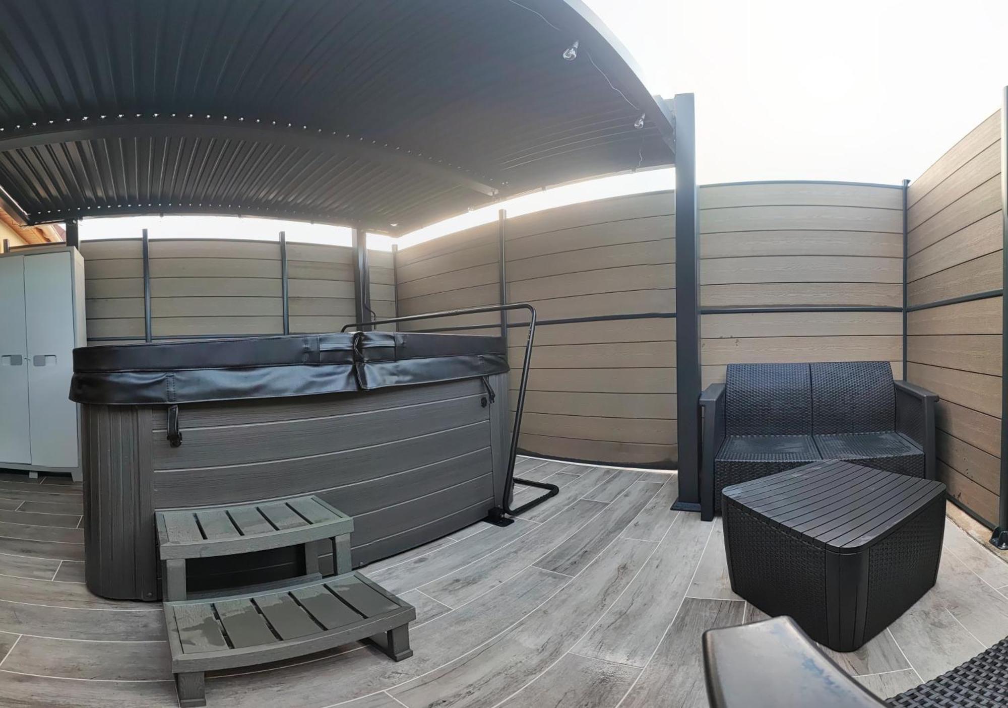 La Kaz Rhumantique Sauna And Spa Privatif Ла-Ривьер-Сен-Совёр Экстерьер фото